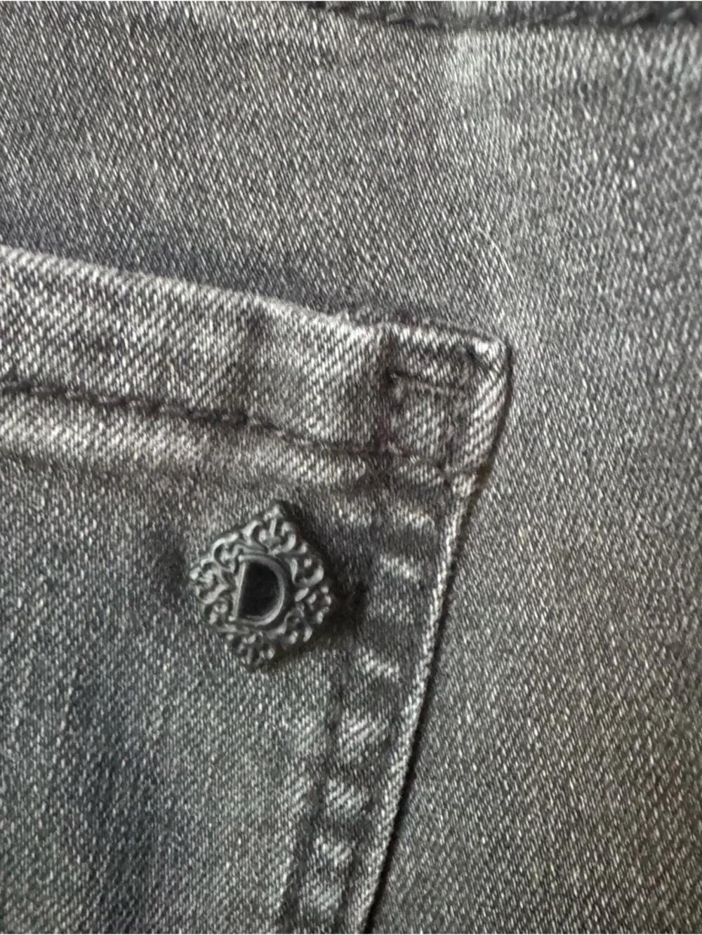 Democracy "Ab"solution Skyrise Wide Leg Jeans 20W Washed Black (41X31) - Picture 7 of 11